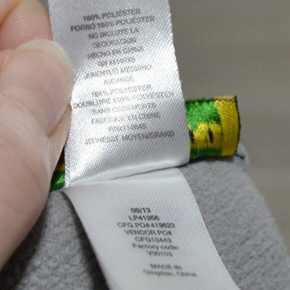 John Deere Fleece Hat Youth M/L Gray Black Green & Yellow - Picture 7 of 7